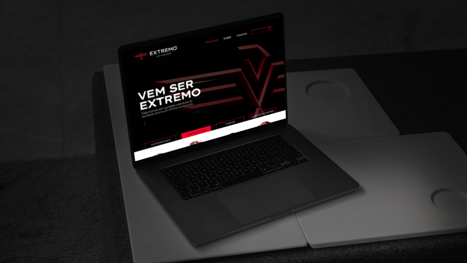 PORT_EXTREMO_MOCKUPS_DIGITAL_01